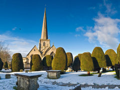 Tudor Caravan Park - Beautiful topiary at Painswick Church